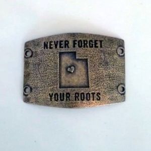 Lenny & Eva Large Sentiment: Brass Utah